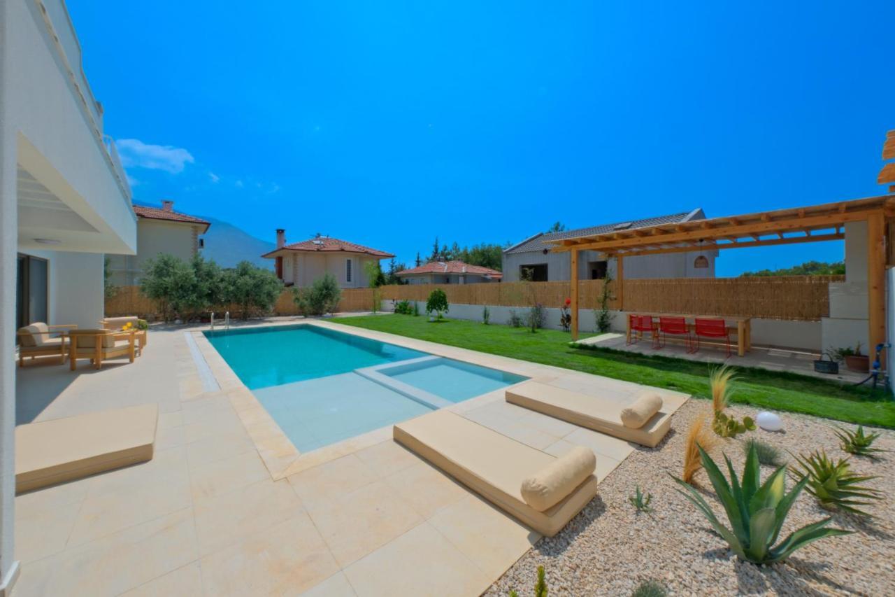 Villa Neo With 2 Private Pools, Bbq, Jacuzzi And Sauna Fethiye Luaran gambar